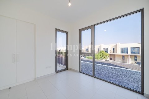 Villa in Dubai South (Dubai World Central), Dubai 3 bedrooms, 137.68224600 sq.m. № 101391 - photo 3