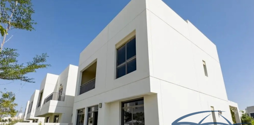 Adosado en Naseem Townhouses, Al Aweer, Dubai, 4 dormitorios, 227 m², № 3606