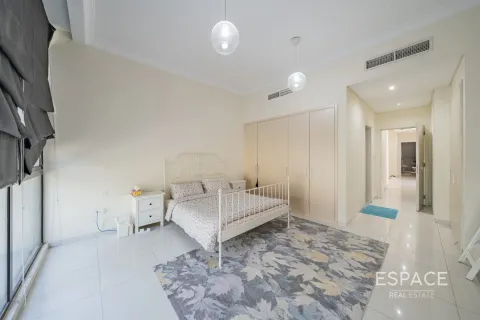 Townhouse in DAMAC Hills (Akoya by DAMAC), Dubai 4 bedrooms, 297 sq.m. № 71110 - photo 5