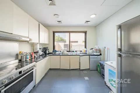 Townhouse in DAMAC Hills (Akoya by DAMAC), Dubai 4 bedrooms, 297 sq.m. № 71110 - photo 7