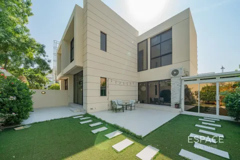 Townhouse in DAMAC Hills (Akoya by DAMAC), Dubai 4 bedrooms, 297 sq.m. № 71110 - photo 1