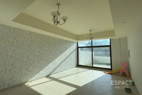 Купить виллу в Дубае: 4 спальни, 251м², № 71098 - фото 20