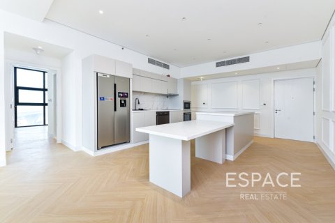 Купить квартиру в Дубай Марине, Дубай: 2 спальни, 138м², № 71099 - фото 1