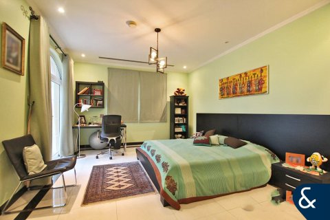 Купить виллу в Legacy, Jumeirah Park, Дубай: 5 спален, 436м², № 75921 - фото 6