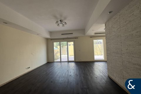 Villa in Arabian Ranches, Dubai 3 bedrooms, 206 sq.m. № 75923 - photo 7