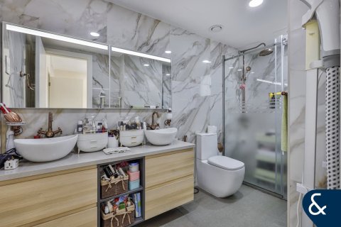 Купить виллу в Springs 11, The Springs, Дубай: 3 спальни, 210м², № 75920 - фото 18