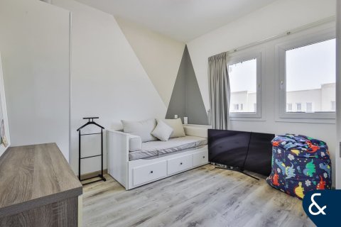 Купить виллу в Springs 11, The Springs, Дубай: 3 спальни, 210м², № 75920 - фото 16