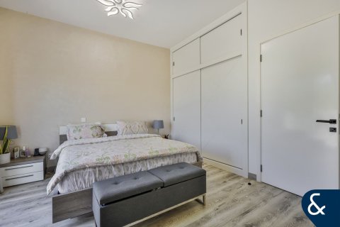 Купить виллу в Springs 11, The Springs, Дубай: 3 спальни, 210м², № 75920 - фото 11