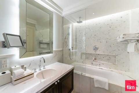 Hotel Apartment in Downtown Dubai (Downtown Burj Dubai), Dubai 1 bedroom, 84.1 sq.m. № 46952 - photo 12