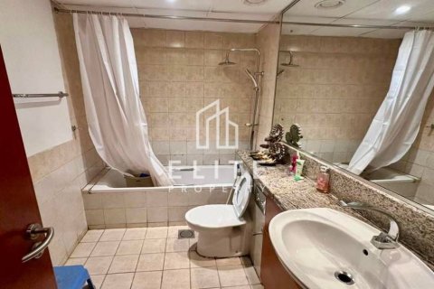 Apartment in Al Arta, Greens, Dubai 2 bedrooms, 107 sq.m. № 85469 - photo 13