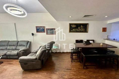 Apartment in Al Arta, Greens, Dubai 2 bedrooms, 107 sq.m. № 85469 - photo 4