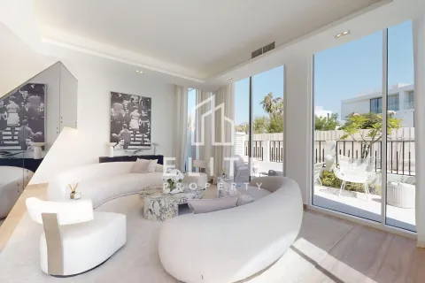 فيلا في دبي 4 غرف نوم رقم 85470