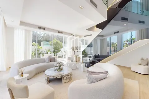 فيلا في دبي 4 غرف نوم رقم 85470 - صورة 4