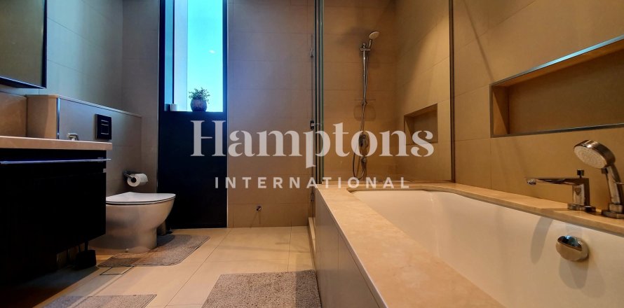 Apartamento en Zabeel, Dubai, 2 dormitorios, 110.41 m², № 63407