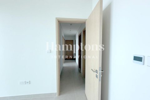 Apartment in Mina Rashid, Dubai 2 bedrooms, 107.07906877 sq.m. № 63417 - photo 9