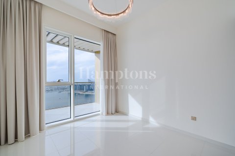 Apartment in Dubai Harbour, Dubai 1 bedroom, 74.62990893 sq.m. № 63415 - photo 3