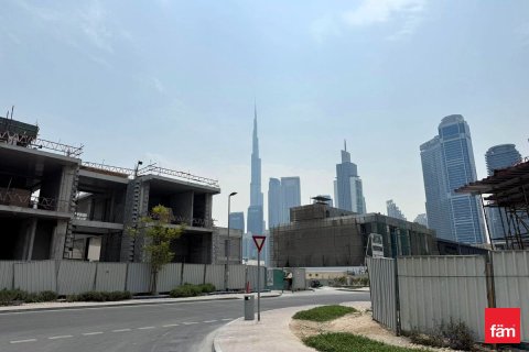 Land in Al Wasl, Dubai 930.2 sq.m. № 14323 - photo 1