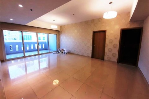 Appartement à Dubai Investment Park, Dubai, 3 chambres, 160 m², № 61443 - photo 1