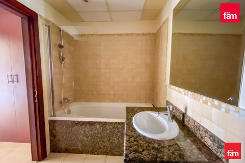 Apartamento en Dubai, 1 dormitorio, 124.7 m², № 70472 - foto 13