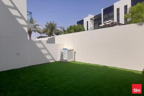 Townhouse in Dubai 3 bedrooms, 189.1 sq.m. № 70484 - photo 3