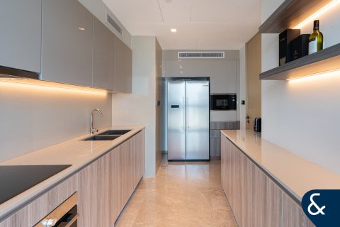 Apartment in ADDRESS HARBOUR POINT in Dubai Creek Harbour (The Lagoons), Dubai 4 bedrooms, 296 sq.m. № 91590 - photo 6