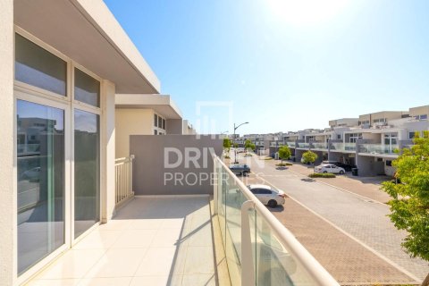 Adosado en DAMAC Hills (Akoya by DAMAC), Dubai, 3 dormitorios, 112 m², № 66102 - foto 9