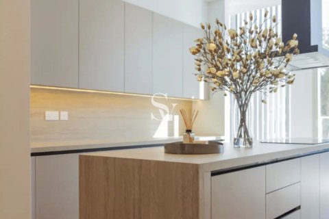 Adosado en Al Barari, Dubai, 4 dormitorios, 459 m², № 93085 - foto 3