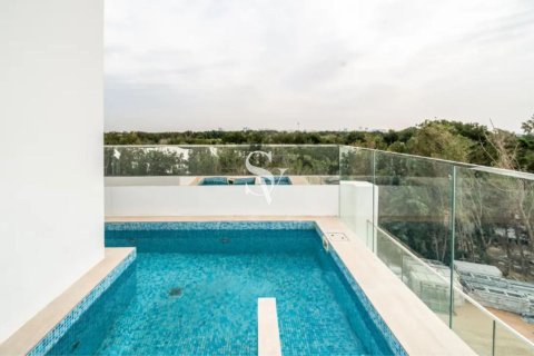 Adosado en Al Barari, Dubai, 4 dormitorios, 459 m², № 93085 - foto 15