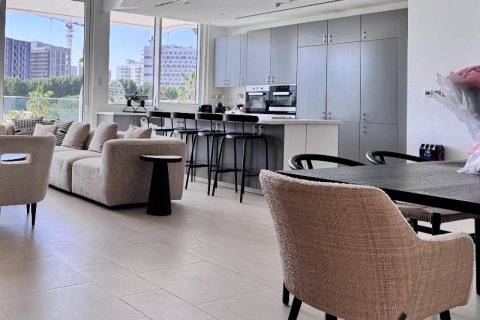 Appartement à Dubai, 2 chambres, 404.01 m², № 93048 - photo 2