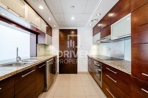 Apartment in Burj Views, Downtown Dubai (Downtown Burj Dubai), Dubai 2 bedrooms, 120.68 sq.m. № 141053 - photo 8