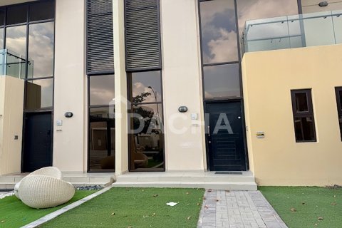 Villa en Trinity, DAMAC Hills (Akoya by DAMAC), Dubai, 3 dormitorios, 209 m², № 105035 - foto 3