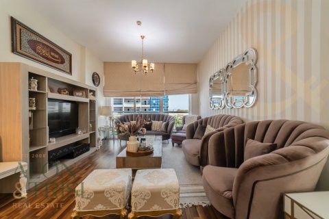 Apartamento en Royal Residence, Dubai Sports City, Dubai, 2 dormitorios, 107 m², № 61011 - foto 2