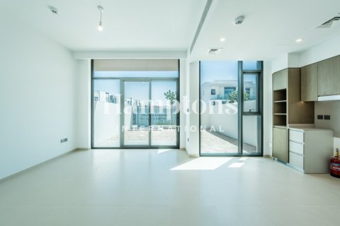 Снять в аренду виллу в Silver Springs, DAMAC Hills (Akoya by DAMAC), Дубай: 3 спальни, 134.89515600м², № 64469 - фото 8