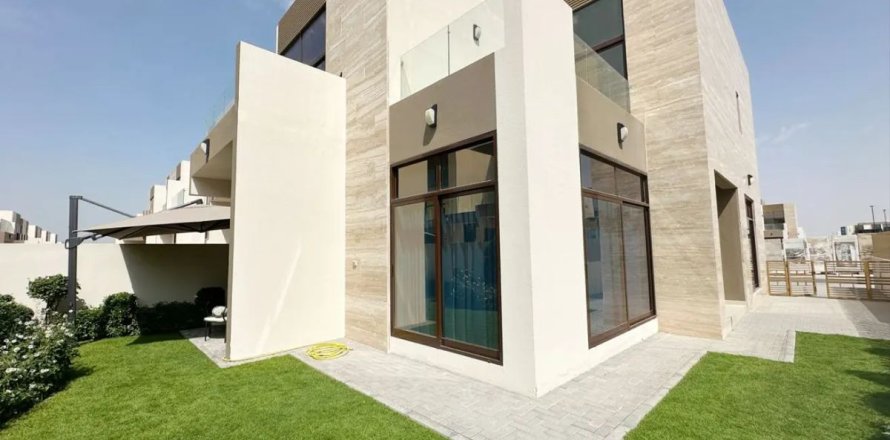Villa in Dubai 4 bedrooms, 288 sq.m. № 59569