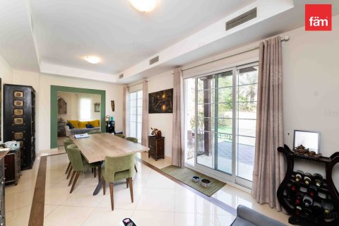 Villa en Dubai, 3 dormitorios, 815.2 m², № 59087 - foto 9