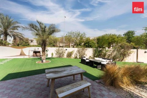 Villa en Dubai, 3 dormitorios, 815.2 m², № 59087 - foto 20