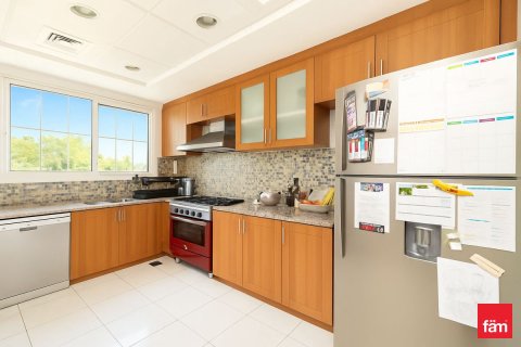 Villa en Dubai, 3 dormitorios, 815.2 m², № 59087 - foto 6