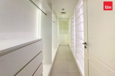 Townhouse in Dubai 3 bedrooms, 326.6 sq.m. № 59086 - photo 11