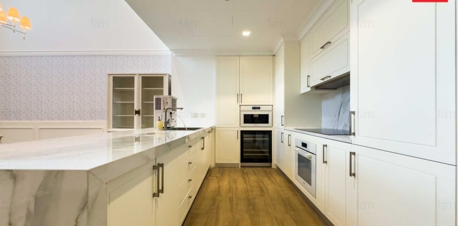 Townhouse in Dubai 3 bedrooms, 326.6 sq.m. № 59086
