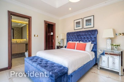 Villa in Palm Jumeirah, Dubai 5 bedrooms, 657.1 sq.m. № 2957 - photo 15