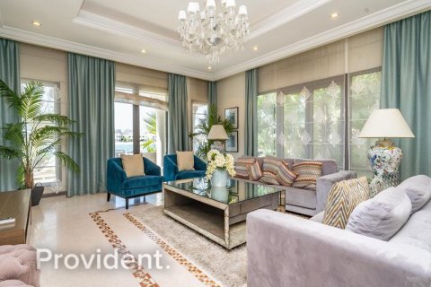 Villa in Palm Jumeirah, Dubai 5 bedrooms, 657.1 sq.m. № 2957 - photo 4