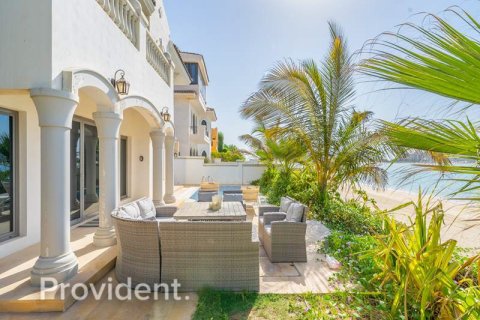 Villa in Palm Jumeirah, Dubai 5 bedrooms, 657.1 sq.m. № 2957 - photo 28