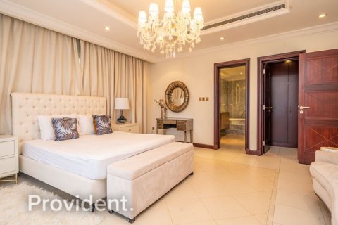 Villa in Palm Jumeirah, Dubai 5 bedrooms, 657.1 sq.m. № 2957 - photo 9