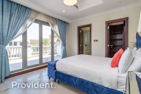 Villa in Palm Jumeirah, Dubai 5 bedrooms, 657.1 sq.m. № 2957 - photo 14