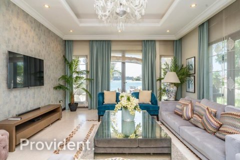 Villa in Palm Jumeirah, Dubai 5 bedrooms, 657.1 sq.m. № 2957 - photo 2