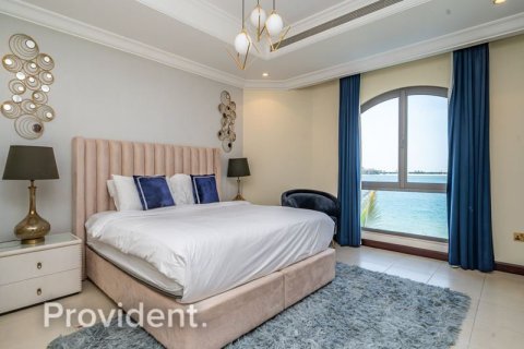 Villa in Palm Jumeirah, Dubai 5 bedrooms, 657.1 sq.m. № 2957 - photo 20