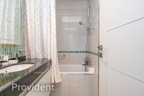 Снять в аренду квартиру в Дубай Марине, Дубай: 2 спальни, 142.2м², № 2971 - фото 9