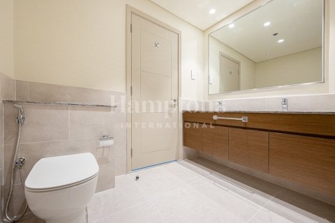 Apartment in Downtown Dubai (Downtown Burj Dubai), Dubai 2 bedrooms, 101.85977823 sq.m. № 63277 - photo 4