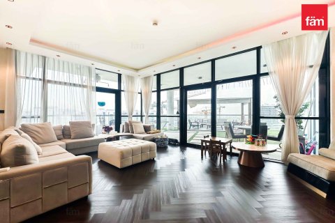 Apartamento en Dubai, 3 dormitorios, 261.6 m², № 11011 - foto 1