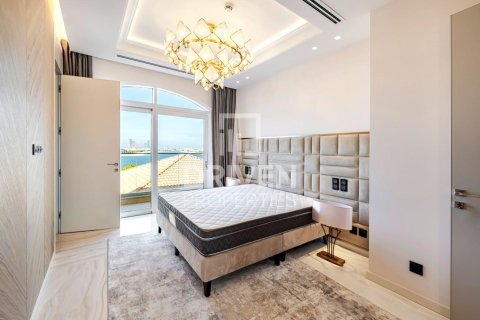 Penthouse in The Crescent, Palm Jumeirah, Dubai 1219.45 sq.m. № 142670 - photo 8